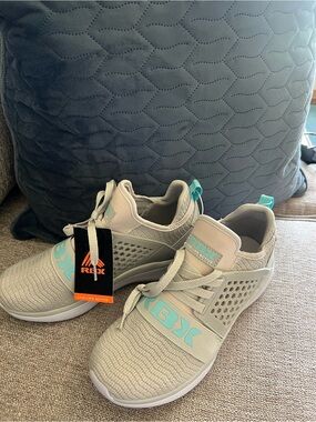 RBX Women’s Size 7.5 Gray & Aqua Textile Lace Up Shoes, new with tags